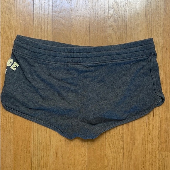 GARAGE- small lounge shorts - Picture 2 of 2